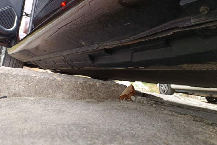 Used Geely Auto Emgrand New Energy 2018 EV450 Prestige Model Left Side Sill