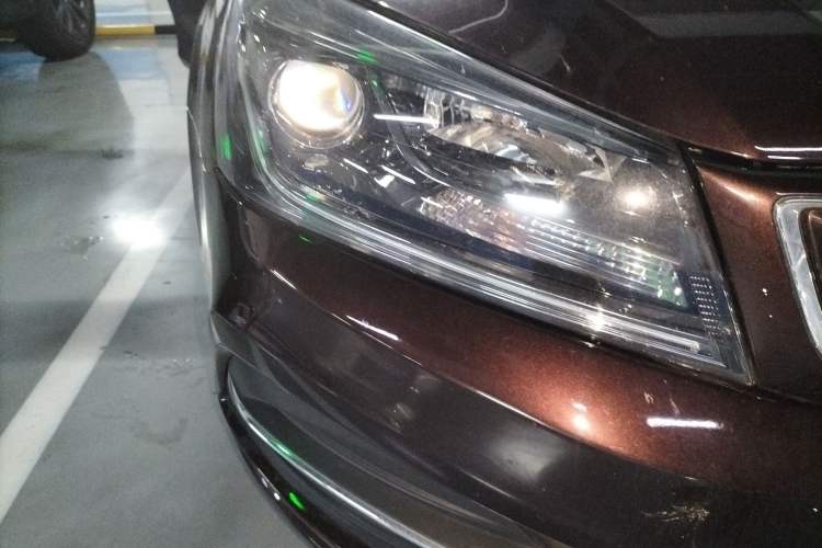 Used Geely Auto Emgrand New Energy 2018 EV450 Elite Model Right Front Headlight