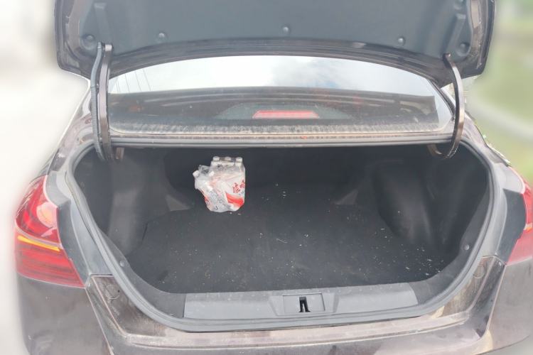 Used Geely Auto Emgrand New Energy 2018 EV450 Prestige Model Trunk