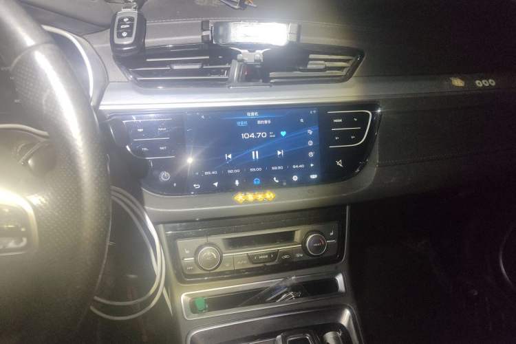 Used Geely Auto Emgrand New Energy 2018 EV450 Elite Model Audio And AC Panel