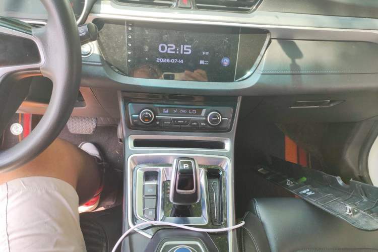 Used Geely Auto Emgrand New Energy 2018 EV450 Ambition Model Audio And AC Panel