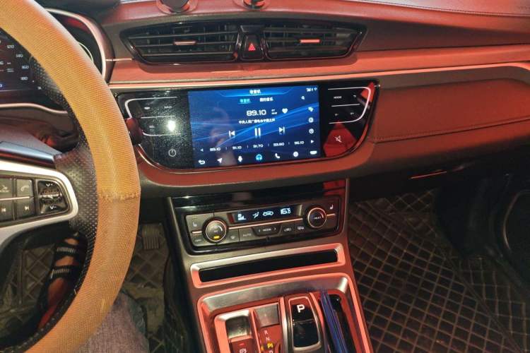 Used Geely Auto Emgrand New Energy 2018 EV450 Elite Model Audio And AC Panel