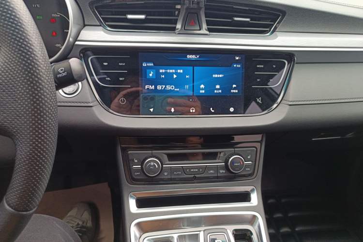 Used Geely Auto Emgrand New Energy 2018 EV450 Prestige Model Audio And AC Panel