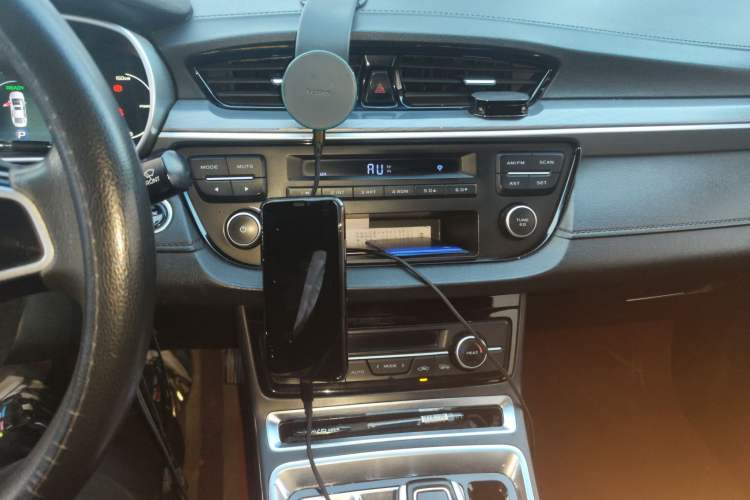 Used Geely Auto Emgrand New Energy 2018 EV450 Ambition Model Audio And AC Panel