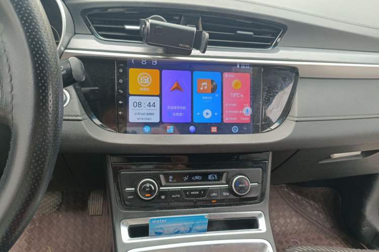 Used Geely Auto Emgrand New Energy 2018 EV450 Ambition Model Audio And AC Panel