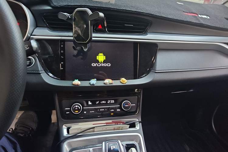 Used Geely Auto Emgrand New Energy 2018 EV450 Ambition Model Audio And AC Panel