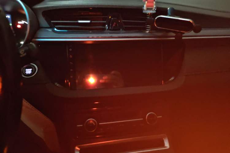 Used Geely Auto Emgrand New Energy 2018 EV450 Ambition Model Audio And AC Panel