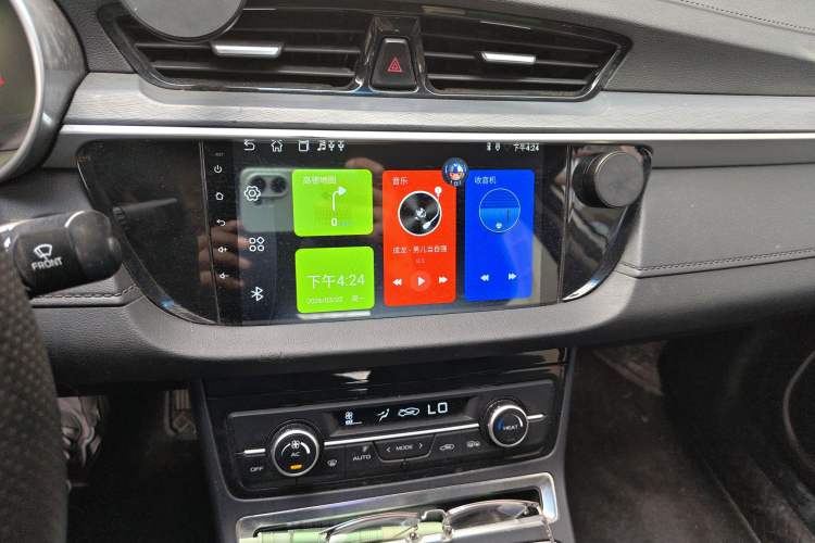 Used Geely Auto Emgrand New Energy 2018 EV450 Ambition Model Audio And AC Panel