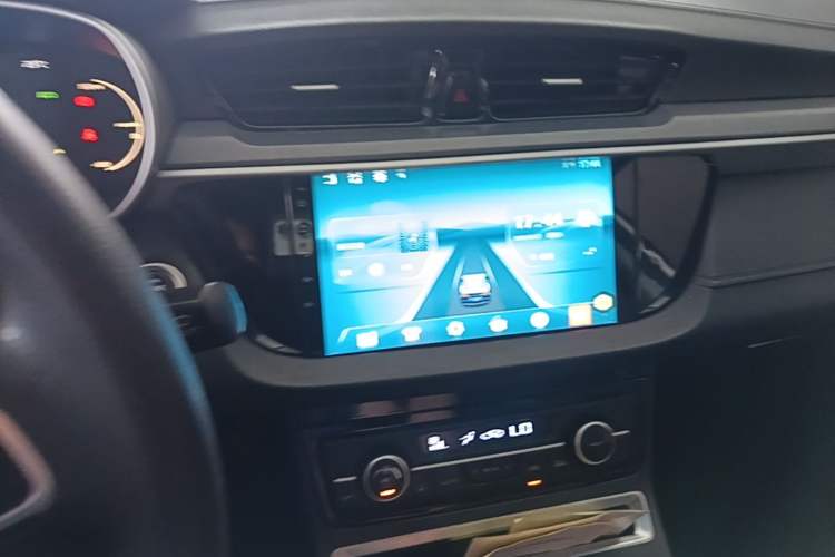 Used Geely Auto Emgrand New Energy 2018 EV450 Ambition Model Audio And AC Panel