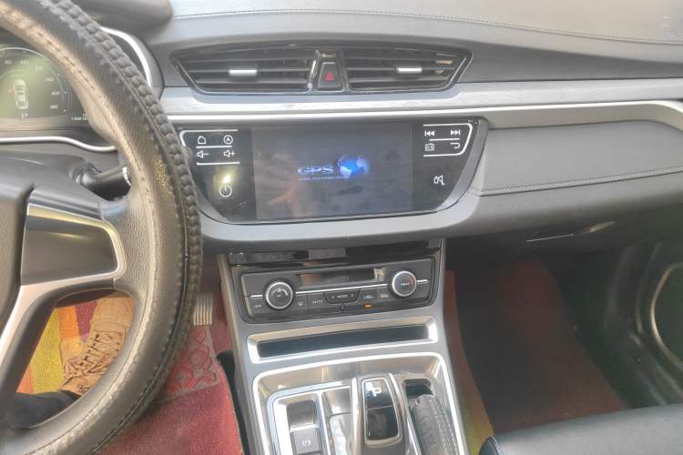 Used Geely Auto Emgrand New Energy 2018 EV450 Ambition Model Audio And AC Panel