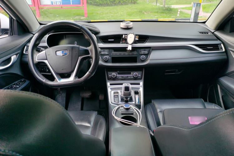 Used Geely Auto Emgrand New Energy 2018 EV450 Ambition Model Center Console