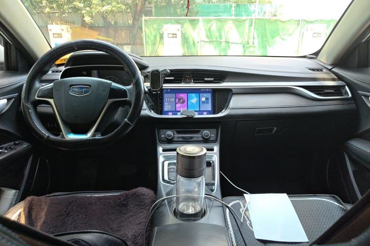 Used Geely Auto Emgrand New Energy 2018 EV450 Ambition Model Center Console