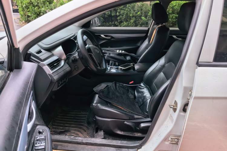Used Geely Auto Emgrand New Energy 2018 EV450 Ambition Model Driver Seat