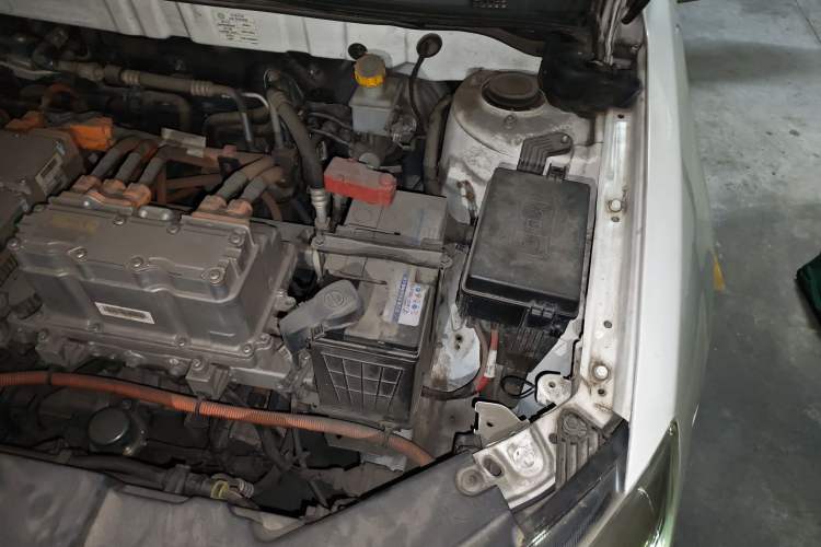 Used Geely Auto Emgrand New Energy 2018 EV450 Ambition Model Engine Bay Left