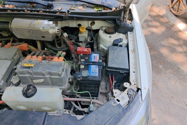 Used Geely Auto Emgrand New Energy 2018 EV450 Elite Model Engine Bay Left