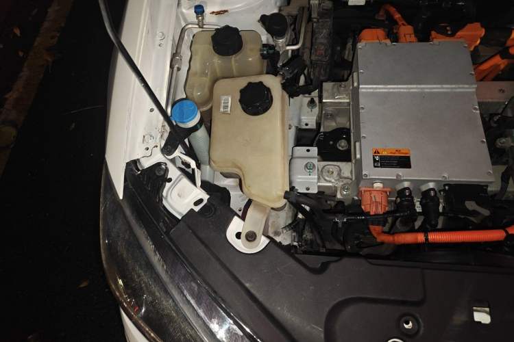 Used Geely Auto Emgrand New Energy 2018 EV450 Elite Model Engine Bay Right