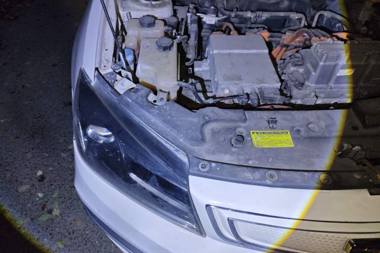 Used Geely Auto Emgrand New Energy 2018 EV350 Elite Model Engine Bay Right