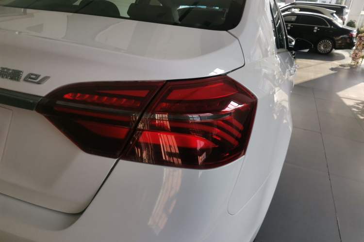 Used Geely Auto Emgrand New Energy 2018 EV450 Ambition Model Exterior 6