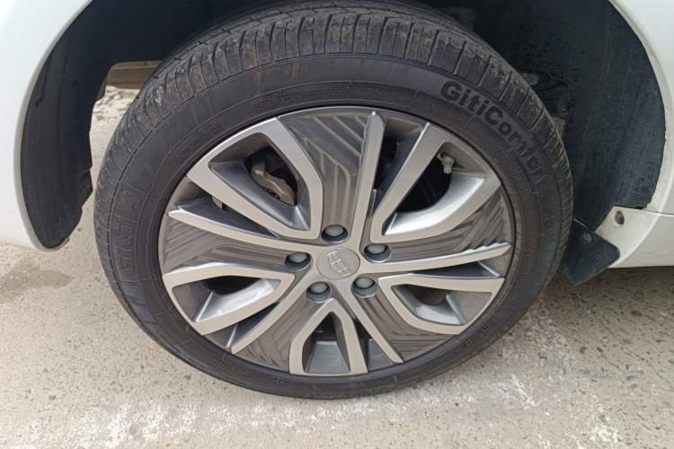 Used Geely Auto Emgrand New Energy 2018 EV450 Prestige Model Exterior 8