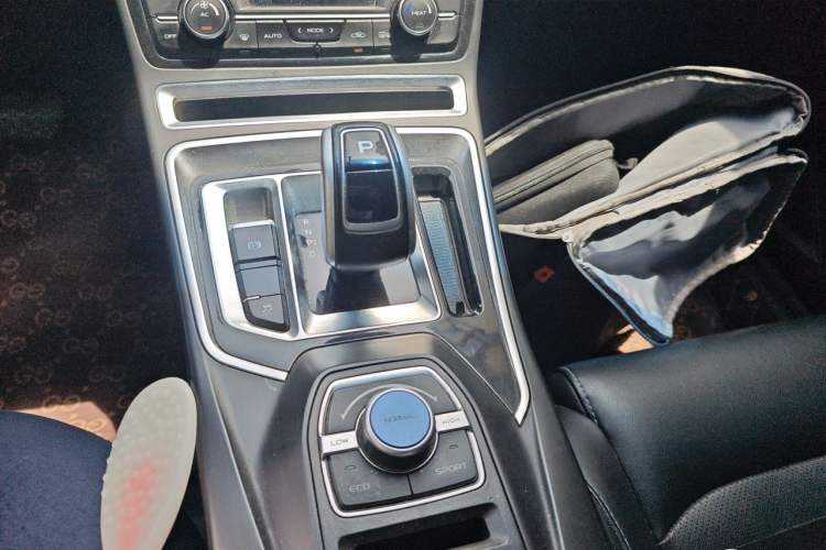 Used Geely Auto Emgrand New Energy 2018 EV450 Ambition Model Gear Lever