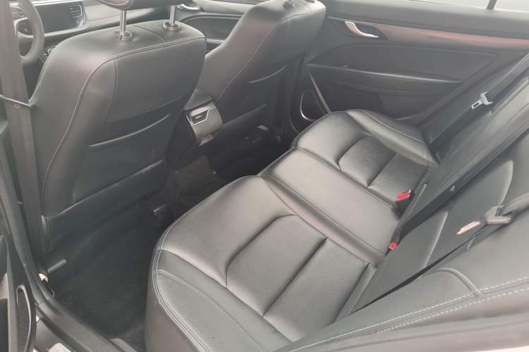 Used Geely Auto Emgrand New Energy 2018 EV450 Elite Model Interior 1