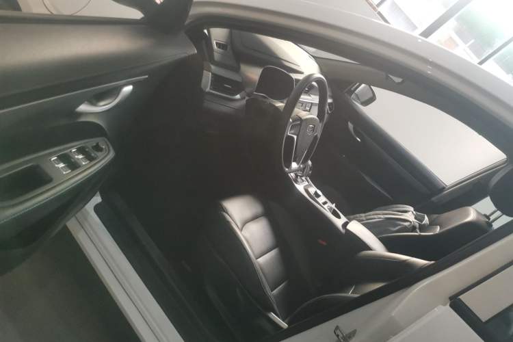 Used Geely Auto Emgrand New Energy 2018 EV450 Ambition Model Interior 3