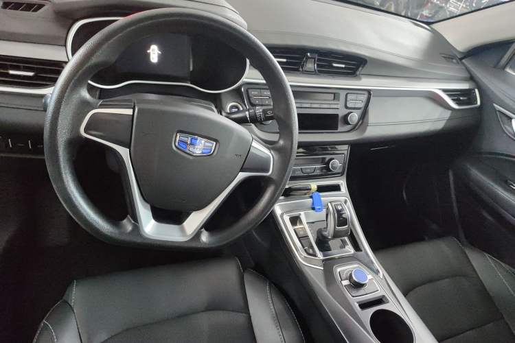 Used Geely Auto Emgrand New Energy 2018 EV450 Ambition Model Interior 3