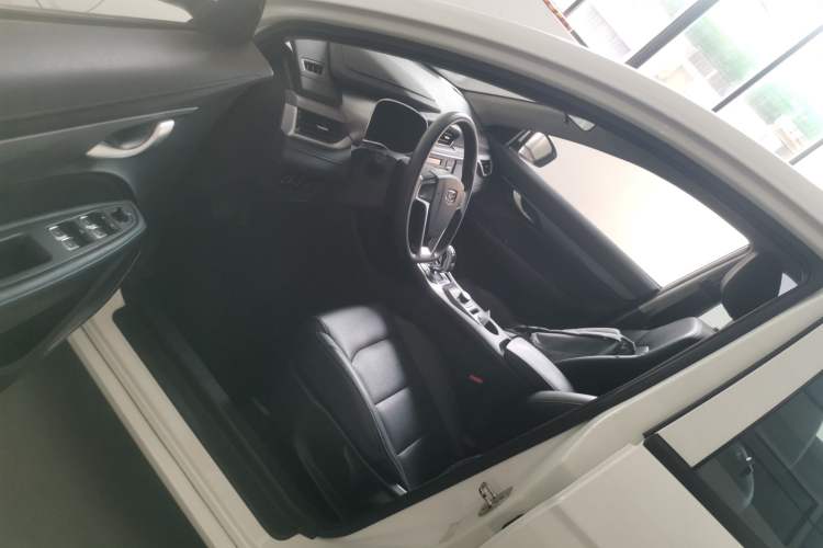 Used Geely Auto Emgrand New Energy 2018 EV450 Ambition Model Interior 3