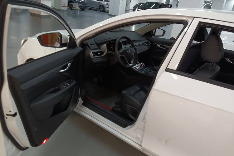 Used Geely Auto Emgrand New Energy 2018 EV450 Ambition Model Interior 3