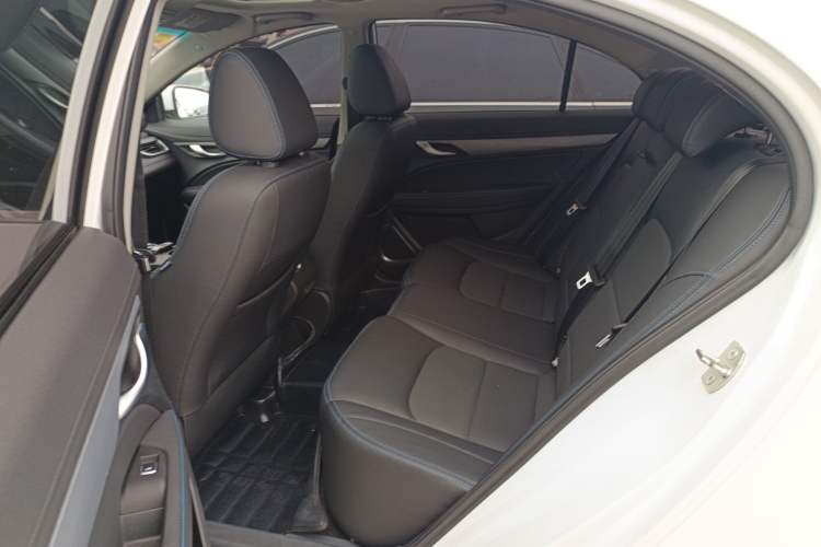 Used Geely Auto Emgrand New Energy 2018 EV450 Prestige Model Interior 4