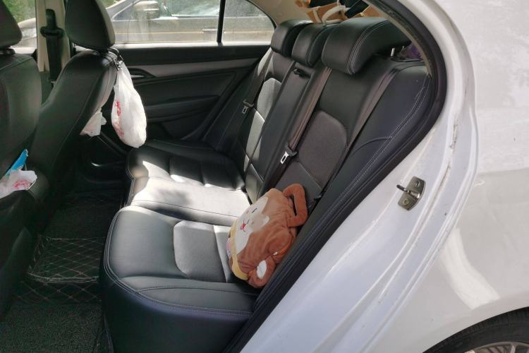 Used Geely Auto Emgrand New Energy 2018 EV450 Prestige Model Interior 4