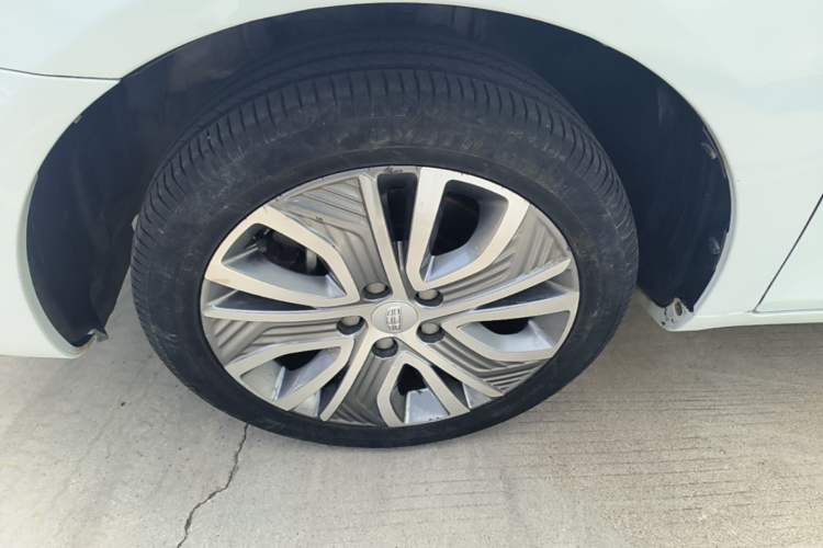 Used Geely Auto Emgrand New Energy 2018 EV450 Ambition Model Left Front Wheel Hub