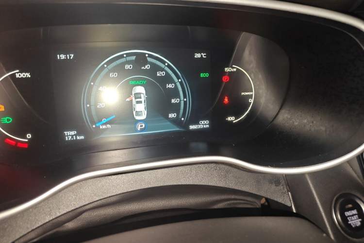 Used Geely Auto Emgrand New Energy 2018 EV450 Elite Model Odometer Close Up