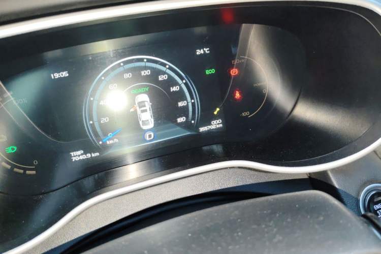 Used Geely Auto Emgrand New Energy 2018 EV450 Ambition Model Odometer Close Up