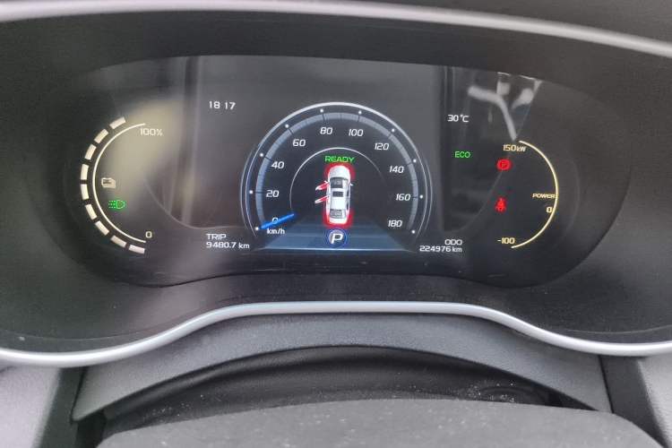 Used Geely Auto Emgrand New Energy 2018 EV450 Ambition Model Odometer Close Up