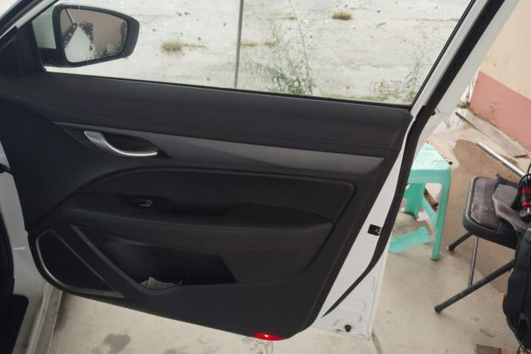 Used Geely Auto Emgrand New Energy 2018 EV450 Ambition Model Right Front Door Interior