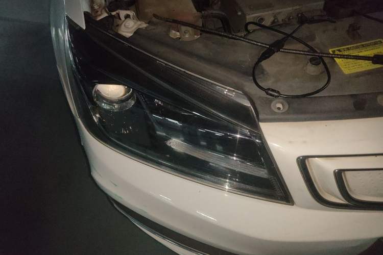Used Geely Auto Emgrand New Energy 2018 EV450 Elite Model Right Front Headlight