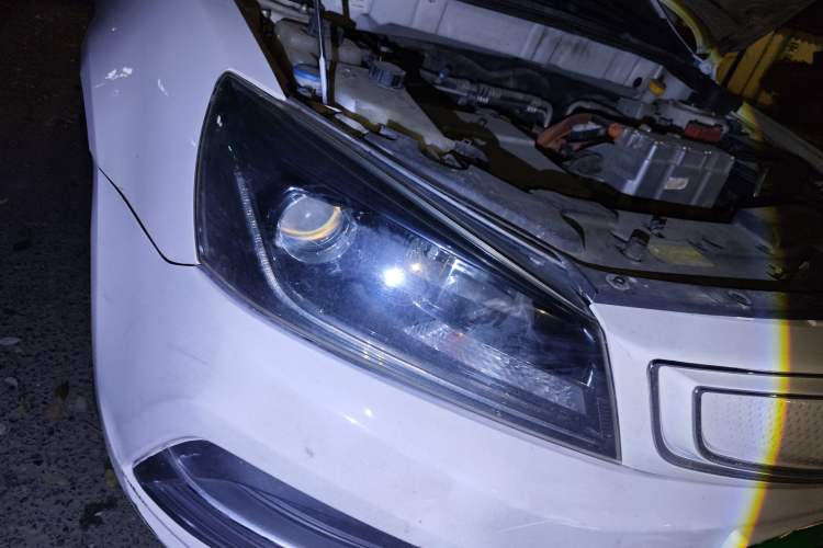 Used Geely Auto Emgrand New Energy 2018 EV350 Elite Model Right Front Headlight