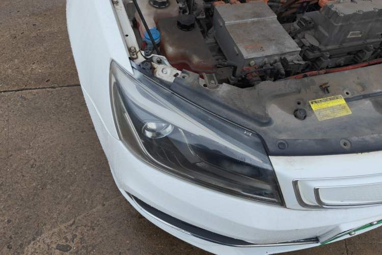 Used Geely Auto Emgrand New Energy 2018 EV450 Ambition Model Right Front Headlight
