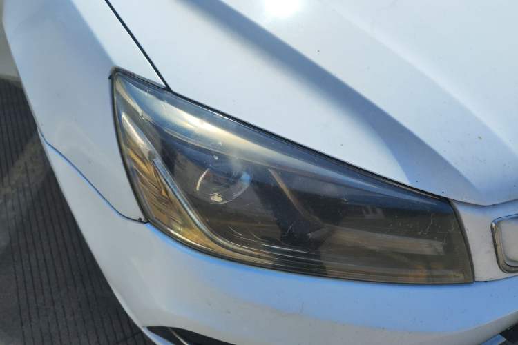 Used Geely Auto Emgrand New Energy 2018 EV450 Ambition Model Right Front Headlight