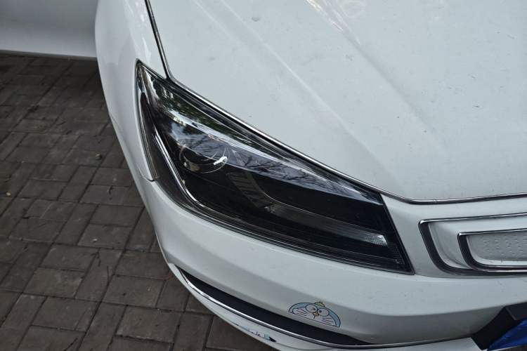 Used Geely Auto Emgrand New Energy 2018 EV450 Ambition Model Right Front Headlight