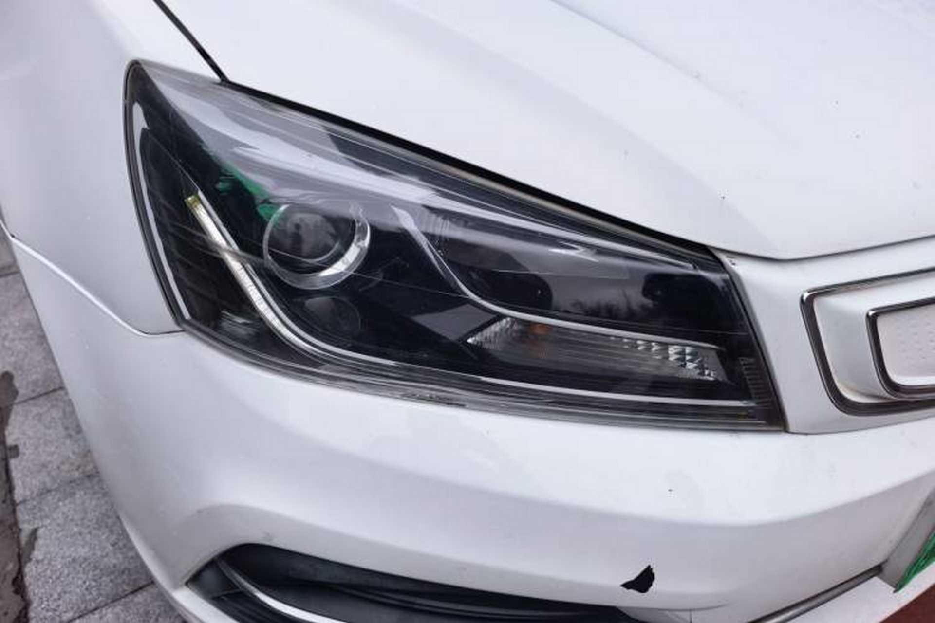 Used Geely Auto Emgrand New Energy 2018 EV450 Ambition Model Right Front Headlight