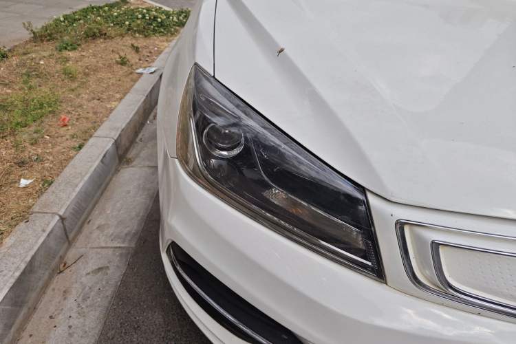 Used Geely Auto Emgrand New Energy 2018 EV450 Ambition Model Right Front Headlight