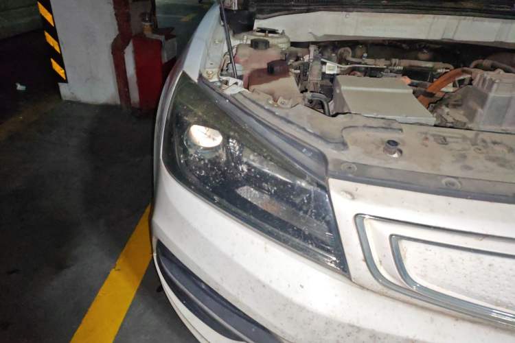 Used Geely Auto Emgrand New Energy 2018 EV450 Ambition Model Right Front Headlight