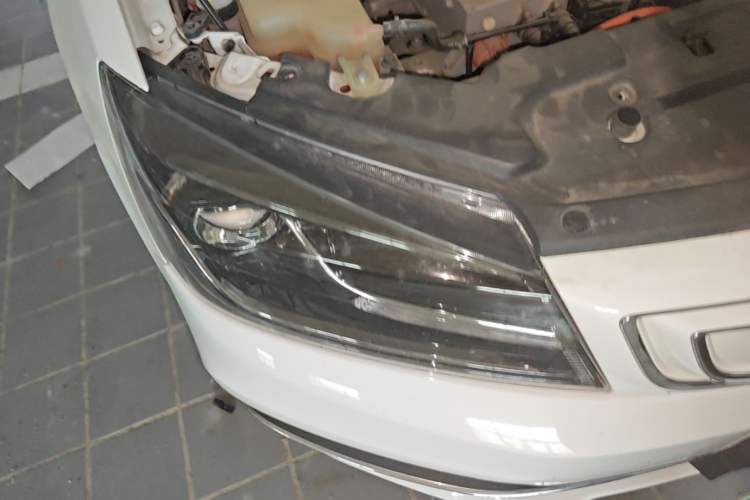 Used Geely Auto Emgrand New Energy 2018 EV450 Ambition Model Right Front Headlight