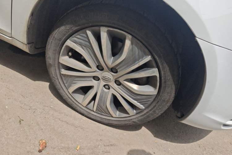 Used Geely Auto Emgrand New Energy 2018 EV450 Ambition Model Right Front Wheel Hub