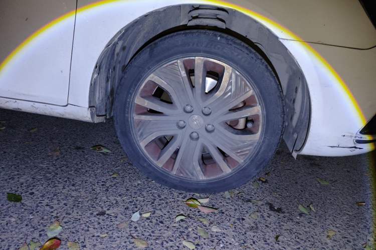 Used Geely Auto Emgrand New Energy 2018 EV350 Elite Model Right Front Wheel Hub