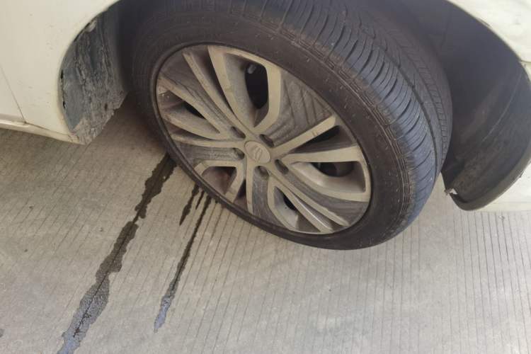 Used Geely Auto Emgrand New Energy 2018 EV450 Elite Model Right Front Wheel Hub