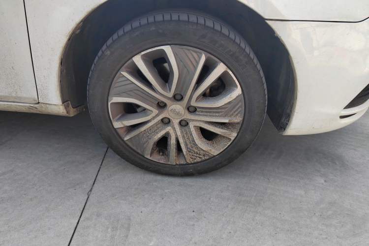 Used Geely Auto Emgrand New Energy 2018 EV350 Elite Model Right Front Wheel Hub