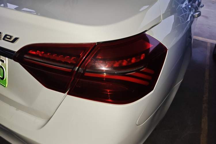 Used Geely Auto Emgrand New Energy 2018 EV450 Ambition Model Right Rear Taillight